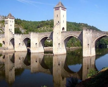 Hotel Restaurant Du Tourisme Latronquiere Екстер'єр фото