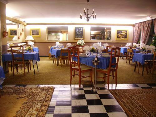 Hotel Restaurant Du Tourisme Latronquiere Екстер'єр фото