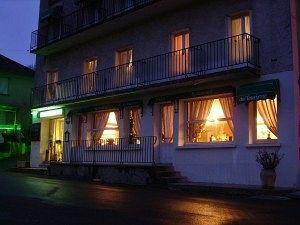 Hotel Restaurant Du Tourisme Latronquiere Екстер'єр фото