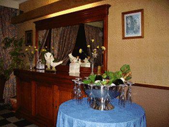 Hotel Restaurant Du Tourisme Latronquiere Екстер'єр фото